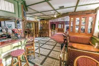 Mc Kevitts Village Hotel Hotel di Ballymascanlan