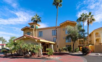 La Quinta Inn by Wyndham Phoenix Sky Harbor Airport