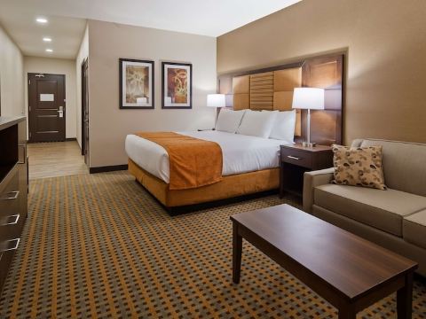 Best Western Plus Hinton Inn  Suites