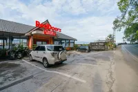 RedDoorz at Sedayu 2 Near Danau Toba Parapat فنادق في Girsang Sipangan Bolon