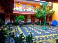 Hotel Al Barokah (Syariah) Hotels in Muja Muju