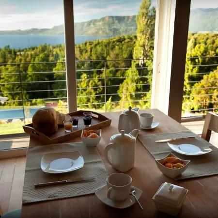 Lake Lodge
