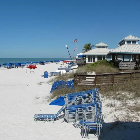 Inn at Pelican Bay