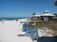 Inn at Pelican Bay - Beach