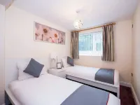 The Dakota Baginton Hotels near Coventry Train Station
