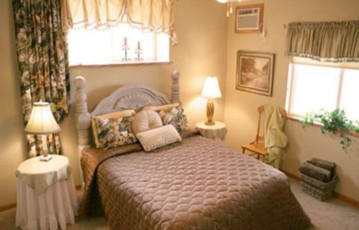 Sawin' Logs Inn