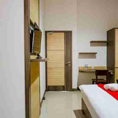 RedDoorz Near Jogja City Mall 4 Rooms