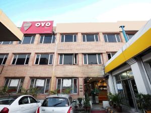 FabHotel Amritsar Residency