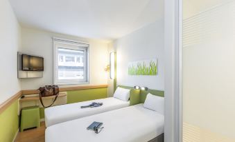 Ibis Budget Zurich City West Hotel