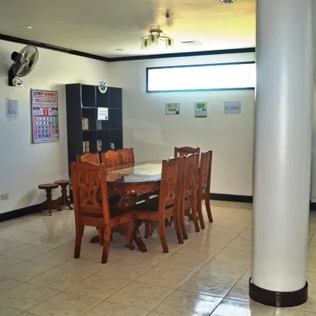 Mayon Backpackers Hostel
