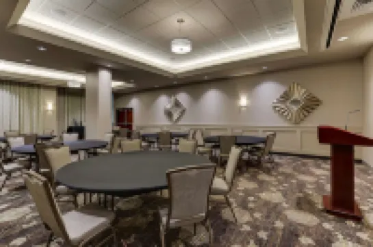Drury Inn & Suites Cincinnati Northeast Mason Hotels in Deerfield Township
