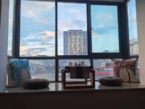 Dali Canger Xiaozhu Scenic Apartment (Huadian Road No.1)