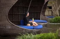 Hilton Bandung Hotel dekat Borma Toserba Dakota