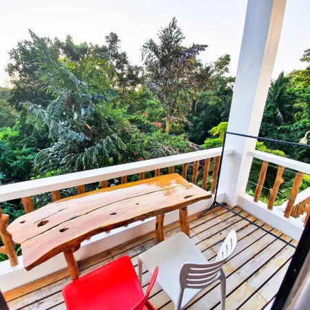 Cocoloco Beach Resort