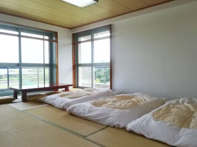 J-Hoppers Lake Biwa Guesthouse