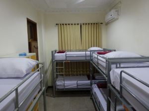 The Backpacker Semarang - Hostel