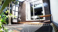 At Koh Larn Resort