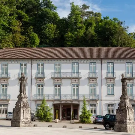 Hotel do Templo Отели рядом с достопримечательностью «Брага Мунисипал»