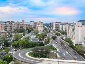 Hilton Arlington National Landing