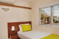 Alcazar Suites