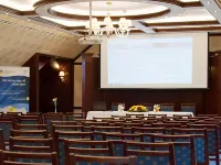 Centrum Hotel Hotels near Főnix Hall