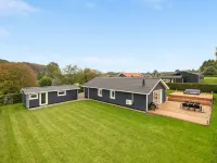 "Serey" - 500m from the Sea Hotels in Hejls
