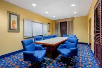 La Quinta Inn & Suites by Wyndham Mt. Laurel - Philadelphia