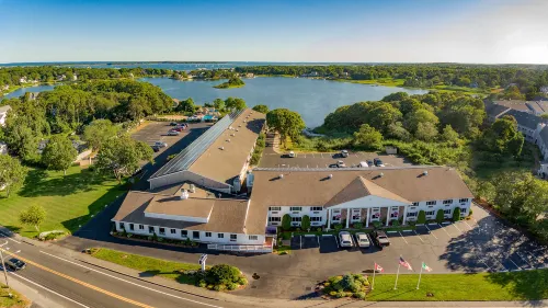 Bayside Resort Hotel Hotels in West Yarmouth