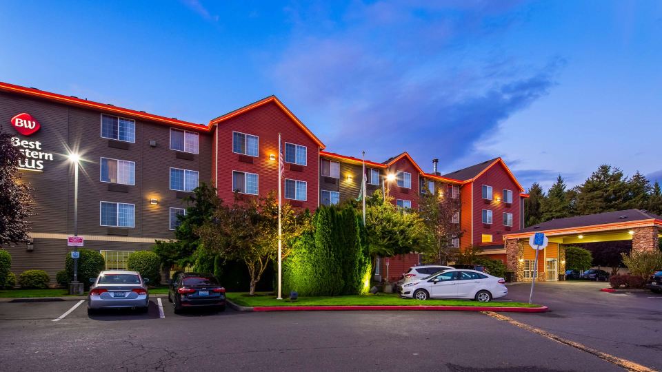 Best Western Plus Vancouver Mall Dr. Hotel Suites