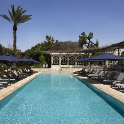 The American Colony Hotel - Small Luxury Hotels of the World Отели рядом с достопримечательностью «Садовая могила»