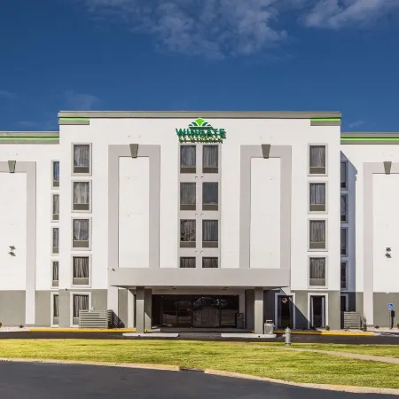 Wingate by Wyndham Louisville Fair and Expo Отели рядом с достопримечательностью «Сикс Флэгз Кентакки Кингдом»