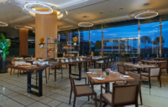 VE Hotel & Residence