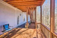 Lake Cumberland Retreat w/ Deck & Views! - Wifi