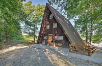 Lakefront A-Frame Cabin with Community Perks