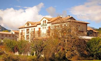 Hotel Arnal - Housity