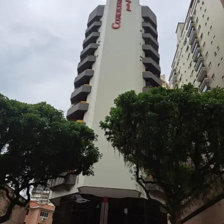Cosmopolitan Praia Flat