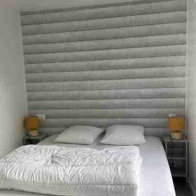 Ravissant écolodge avec piscine-jacuzzi chauffés à l'année en Charente-Maritime Rooms