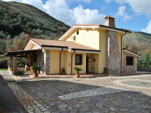 Villa Thalia Luxury & Charme on Sperlonga's Hill