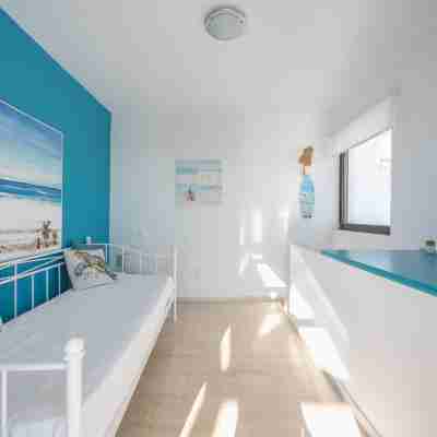 Adelos Maisonette Near Vouliagmeni Beach Rooms