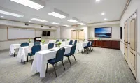 Ayres Hotel Corona – Riverside Hotels in Corona