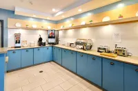 Country Inn & Suites by Radisson, Mount Morris, NY Hotels in Conesus