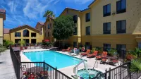 Hampton Inn & Suites Tucson-Mall - parking