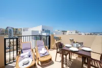Sea Bliss Penthouse with Side Seaviews from Terrace