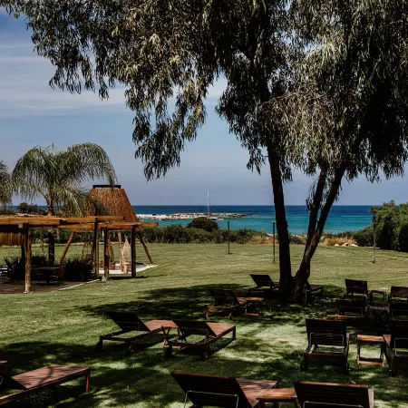 Cavo Zoe Seaside Hotel