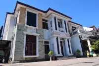 Puri Gajah Dompak Hotels in Kupang