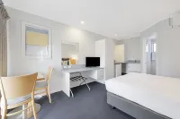 Hamilton Townhouse Motel Hotels in Hamilton