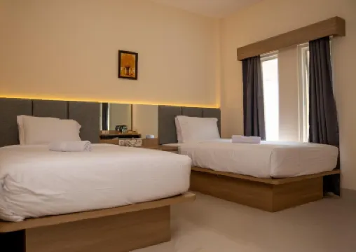 Hotel Luansa Klui Hotel berhampiran Pantai Nipah
