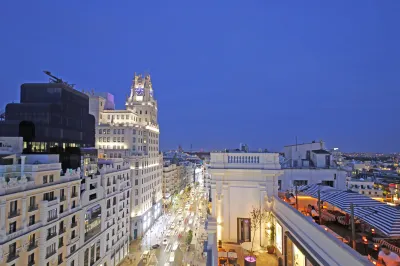 Pestana CR7 Gran Vía Madrid Hotel in zona UNED Jacinto Verdaguer
