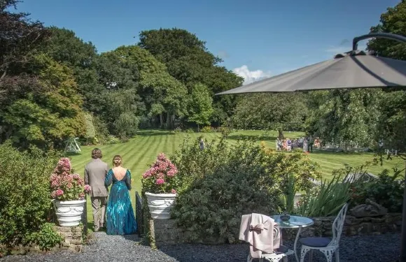 普拉斯迪納斯鄉村別墅酒店