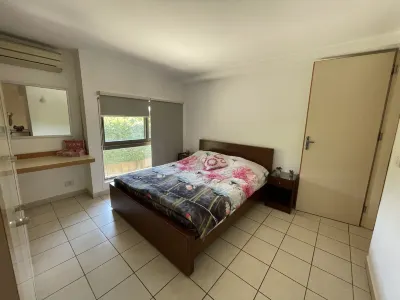 Great Deal Duplex in Siwar, 3 Bedrooms, minimum 28 days, pool, electricity 24/7.